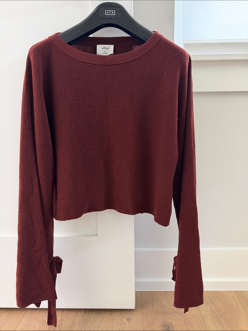Wilfred Cropped 100% Merino Wool Sweater in Wine Red with Tie Cuffs
